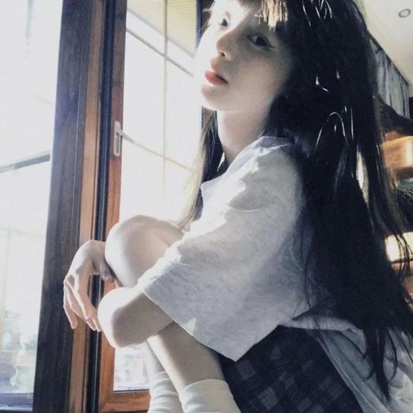 夜深吻唇香