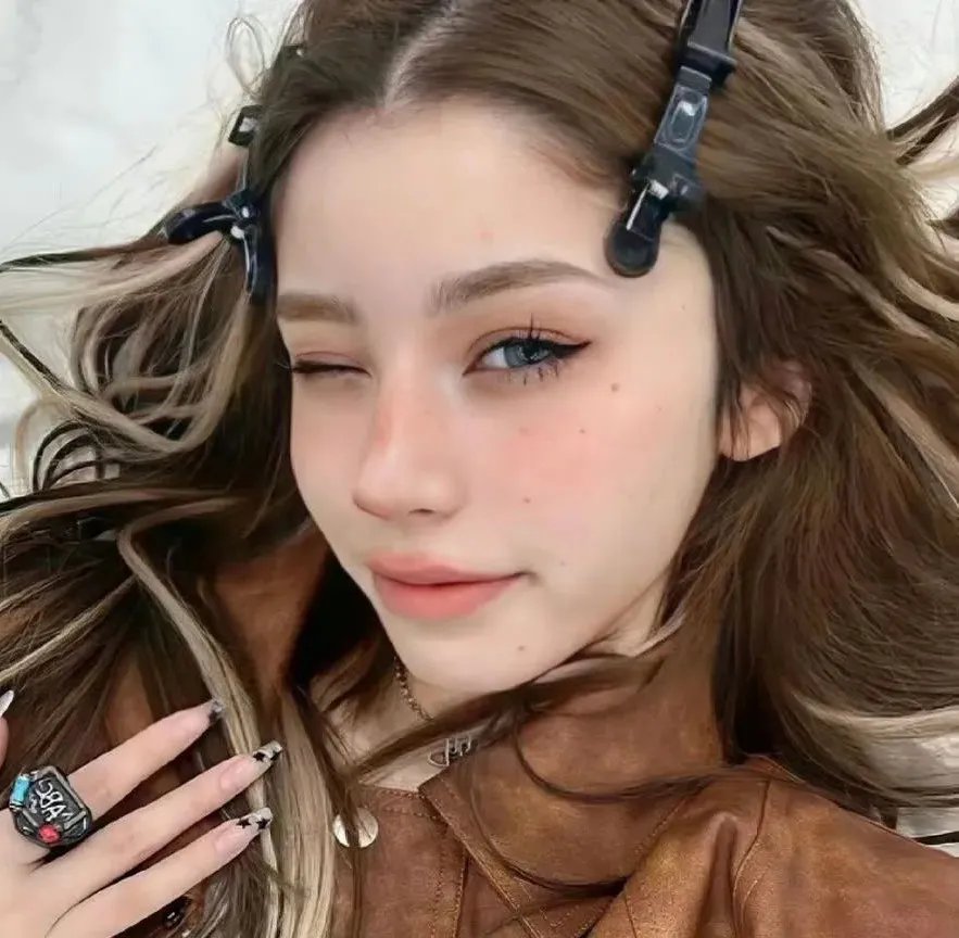 山外的彩虹